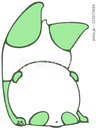 ころんで逆さまになってしまった子パンダ(緑色) ころんで逆さまになってしまった子パンダ(緑色) 123073684