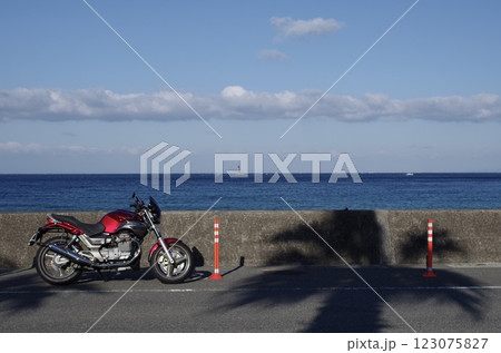 海とバイク 海とバイク 123075827