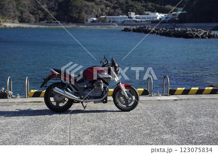海とバイク 海とバイク 123075834