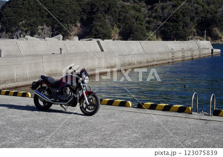 海とバイク 海とバイク 123075839