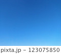 雲のない青空 123075850