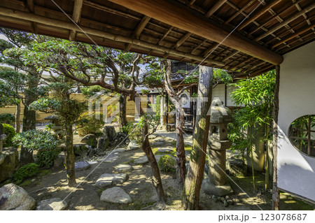 山口　十朋亭維新館　萬代家主屋　庭　山口県山口市 123078687