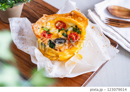 ライスペーパーで簡単キッシュ 123079014
