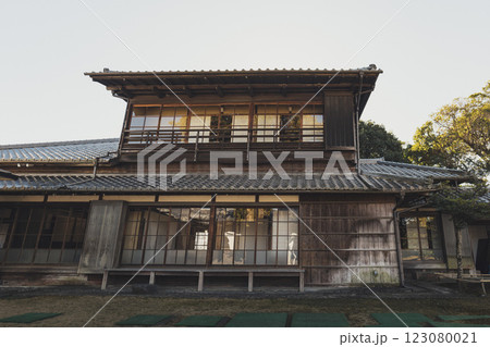 静岡県島田市にある日本の伝統的な古民家 123080021