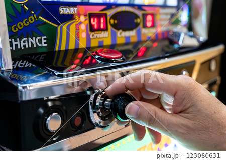 パチンコ　スロット　遊技機 123080631