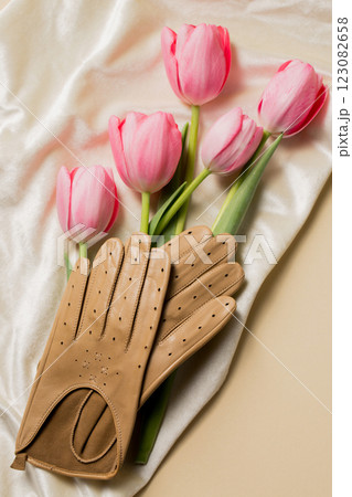 Beige leather gloves with a bouquet Beige leather gloves with a bouquet 123082658