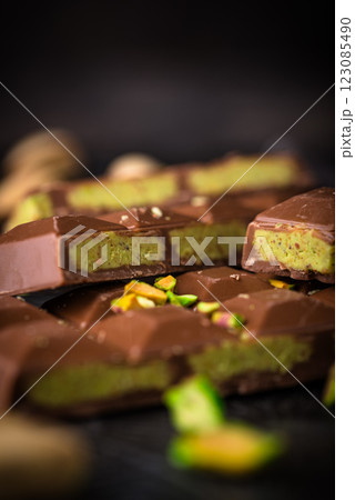 Dubai chocolate with kadayif pistachio filling 123085490