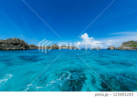 南島瀬戸の美しい海　小笠原 123091285
