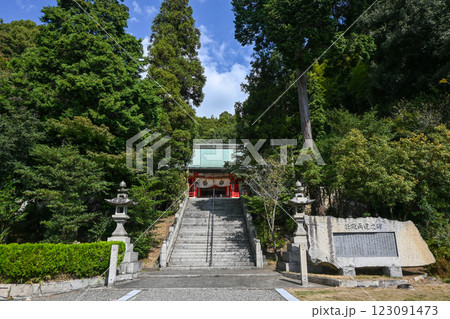 広島・竹原市 礒宮八幡神社 参道・石段 広島・竹原市 礒宮八幡神社 参道・石段 123091473