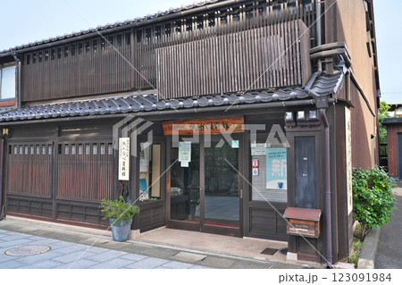 【紙わらべ資料館】 福井県敦賀市相生町 123091984