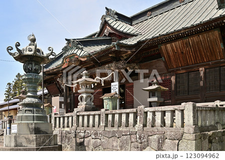 中山道板鼻宿散歩：八幡八幡宮　本殿・幣殿・拝殿　高崎市八幡町 123094962