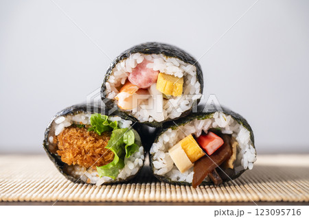 恵方巻　三種 123095716