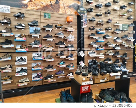 スポーツ用品店 123096406