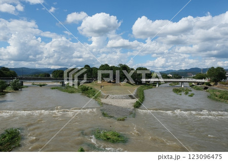 台風後の鴨川デルタ 台風後の鴨川デルタ 123096475