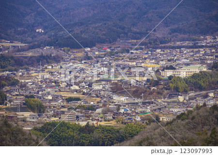 岐阜県中津川市 冬の苗木城 岐阜県中津川市 冬の苗木城 123097993