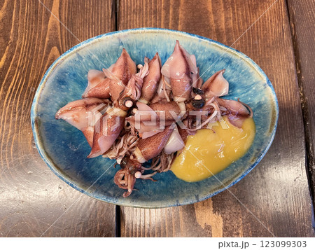富山県産ホタルイカの酢味噌和え 春の日本海の味覚 富山県産ホタルイカの酢味噌和え 春の日本海の味覚 123099303