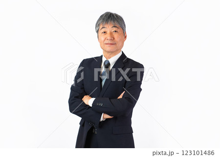 ビジネスマン　シニア　ポートレート 123101486
