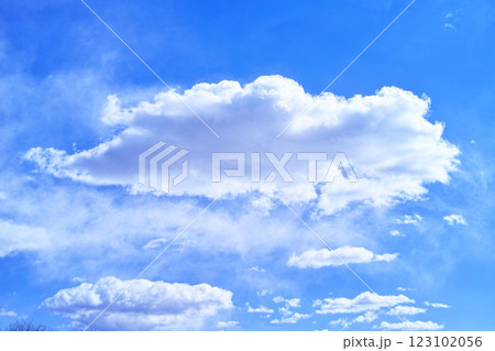 青空と雲イメージ 123102056