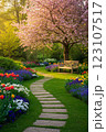 桜のある公園の散歩道 123107517