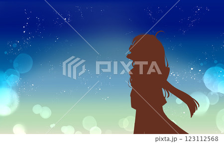 冬の幸せそうな女性 夜 横長 シルエット 冬の幸せそうな女性 夜 横長 シルエット 123112568