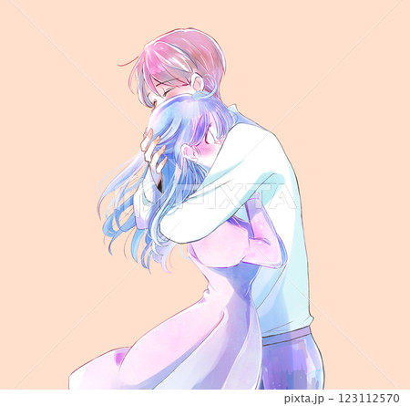 泣いている女性を抱きしめる男性 泣いている女性を抱きしめる男性 123112570