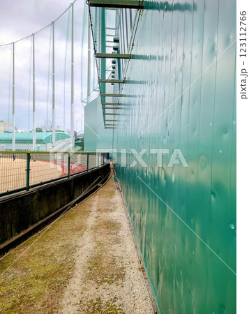 阪神鳴尾浜球場のバックスクリーン下からの風景 阪神鳴尾浜球場のバックスクリーン下からの風景 123112766