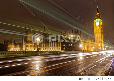 Westminster bridge long exposure during night Westminster bridge long exposure during night 123118077