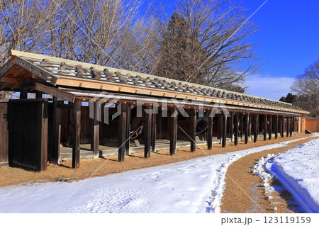 史跡 根城の広場 本丸跡の復元 日本100名城《青森》 史跡 根城の広場 本丸跡の復元 日本100名城《青森》 123119159