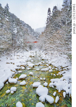 長野県南木曽町 冬の柿其渓谷の景色 長野県南木曽町 冬の柿其渓谷の景色 123119461