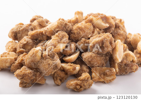 ［鹿児島県　奄美大島］黒糖ピーナッツ 123120130