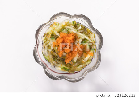 めかぶキュウリ　とびっこ添え 123120213