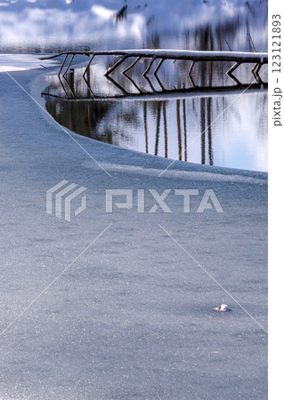 210106ダム湖g147 210106ダム湖g147 123121893