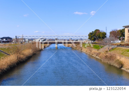 埼玉県越谷市新方川2025年1月 123122054