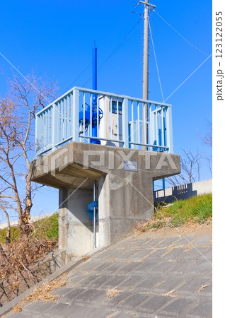 埼玉県越谷市新方川13号樋管2025年1月 123122055