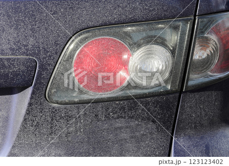 自動車の汚れ 123123402