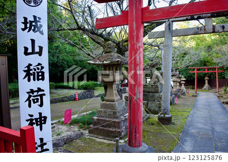 松江　城山稲荷神社　怪談 123125876