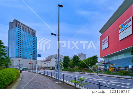 神奈川県川崎市幸区の堀川町公園付近(川崎駅前西口線)からJR川崎駅方面の眺望(タワーリバークなど) 神奈川県川崎市幸区の堀川町公園付近(川崎駅前西口線)からJR川崎駅方面の眺望(タワーリバークなど) 123126787
