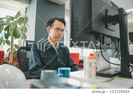 工場事務　物流事務　製造事務　運送事務　現場事務 123126882