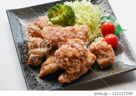 鶏の唐揚げ 123127300