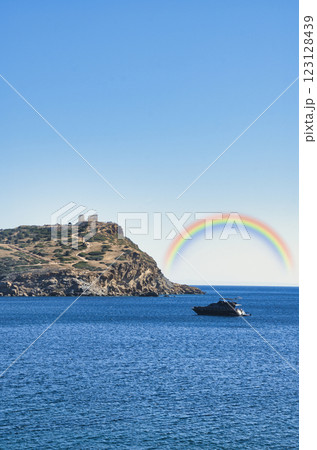 エーゲ海のスニオン岬の美しい景観 エーゲ海のスニオン岬の美しい景観 123128439