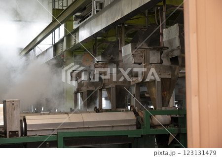 茶工場の風景 123131479