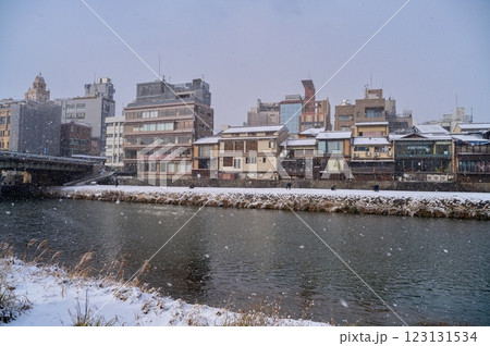 吹雪く四条大橋 吹雪く四条大橋 123131534