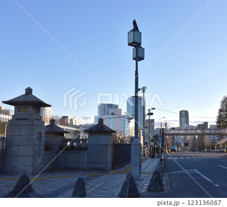 原宿の神宮橋から見える渋谷方面の風景 123136087