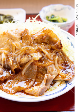 美味しい豚肉しょうが焼き 美味しい豚肉しょうが焼き 123139079