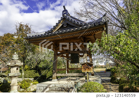 山口大内氏館跡　龍福寺　鐘楼　山口県山口市 123140559