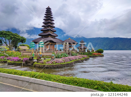 Pura Ulun Danu Beratan temple balinese hindu temple on a Bedugul lake in Bali, Indonesia Pura Ulun Danu Beratan temple balinese hindu temple on a Bedugul lake in Bali, Indonesia 123144246