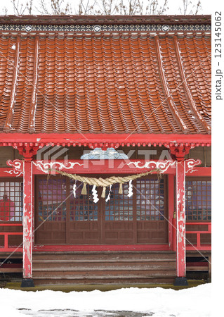 冬の北海道江差町で水堀稲荷神社境内の風景を撮影 冬の北海道江差町で水堀稲荷神社境内の風景を撮影 123145062
