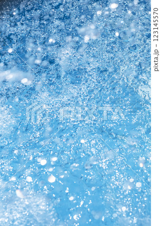 はじける水面 夏色のイメージ はじける水面 夏色のイメージ 123145570