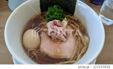 煮卵とチャーシューのラーメン 123147638