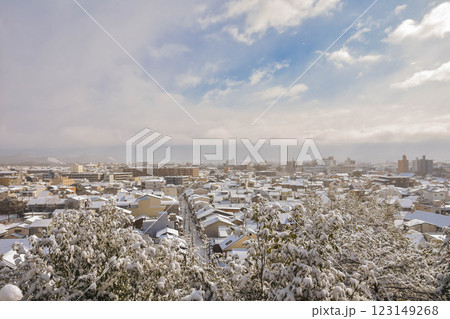 雪景色の京都市内 雪景色の京都市内 123149268